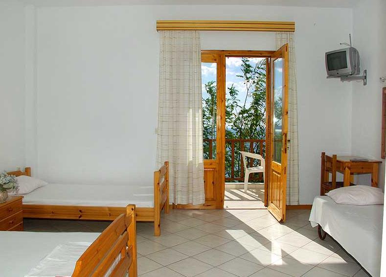 Studios Thanasis Λιμενάρια Δωμάτιο φωτογραφία